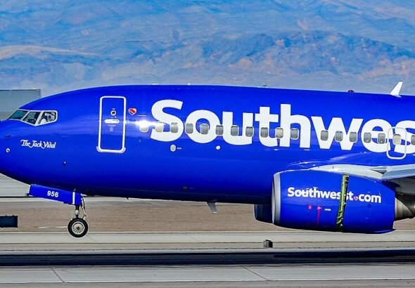 Southwest_Boeing_737-700_N956WN__The_Jack_Vidal__at_Las_Vegas